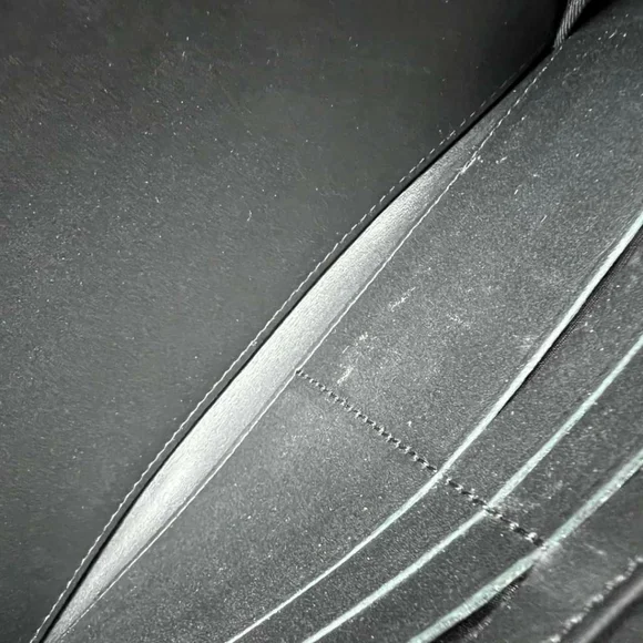 100% Authentic CHANEL Patent Leather Wallet - Picture 9 of 14